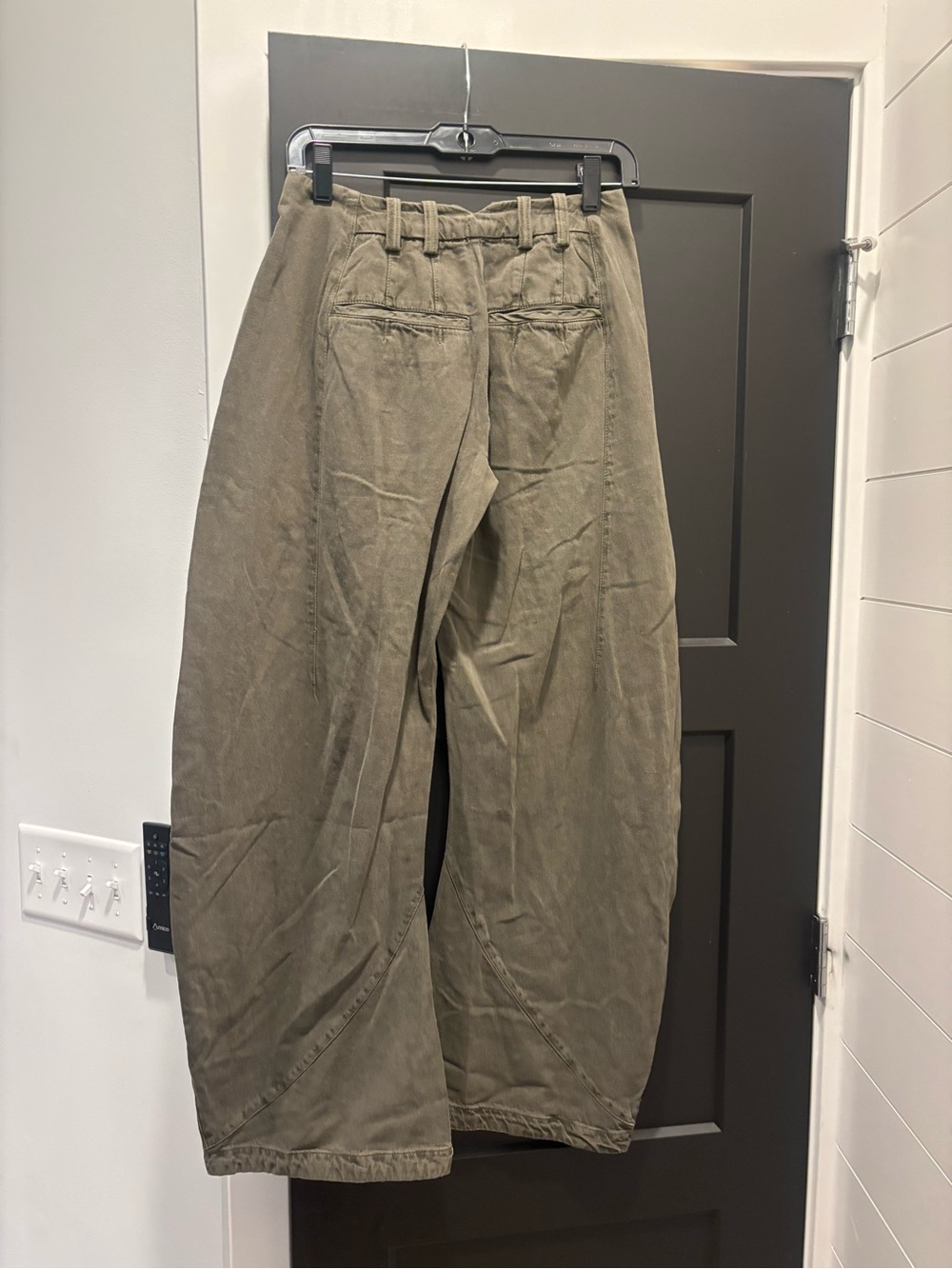Free People Spotlight Washed Barrel Chino Trousers 0 Dusty Olive NWT Wide Pant - Picture 8 of 14